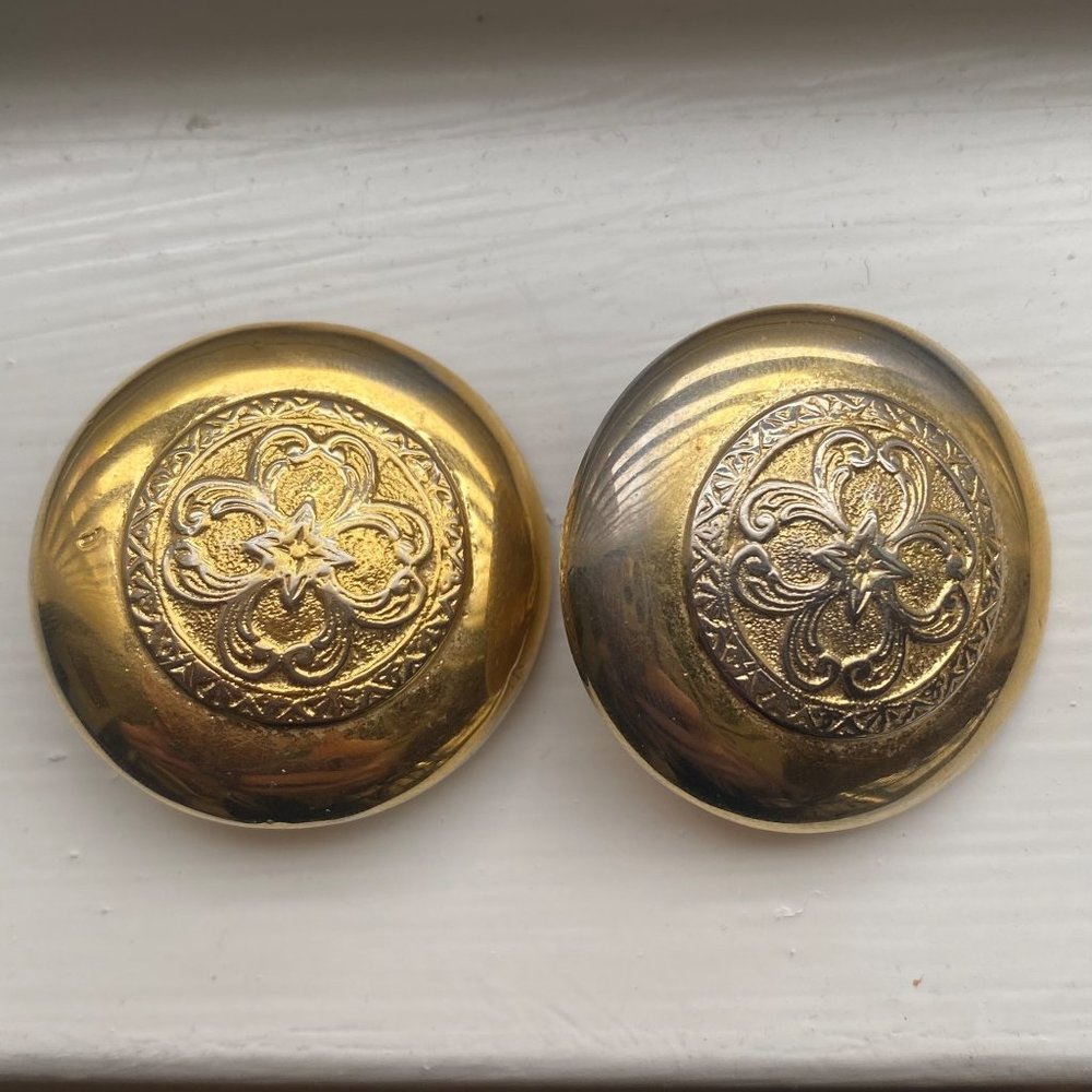 Givenchy vintage signed stamped gold engraved circular circle clip on earrings